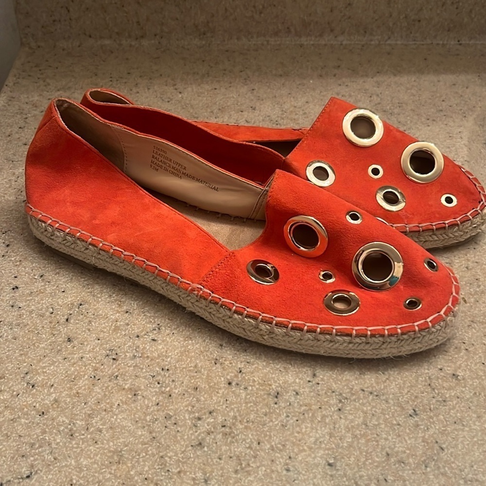 Pure Sole brand size 9.5M shoes- brand new